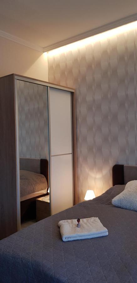 Rozsa Apartmanhaz แซแก็ด ภายนอก รูปภาพ